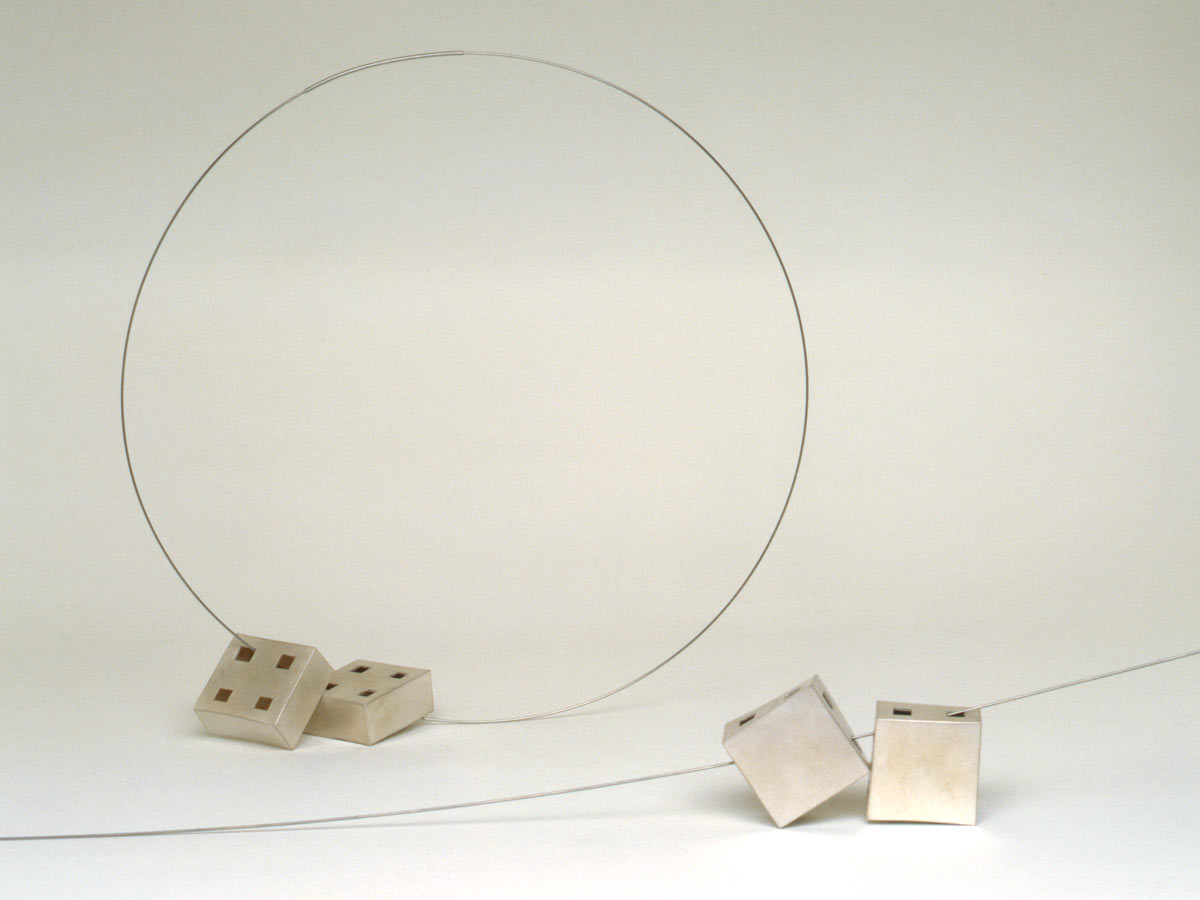 Freihand Halsschmuck