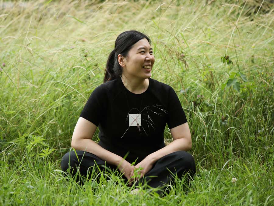 Schmückende Objekte – Überkreuz