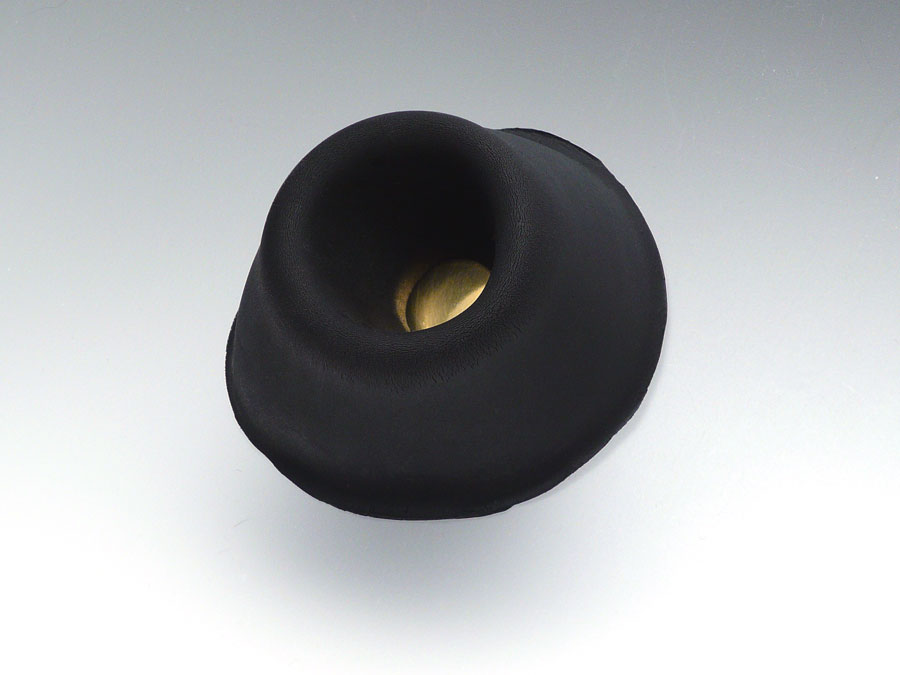 Material: Gold, Magma