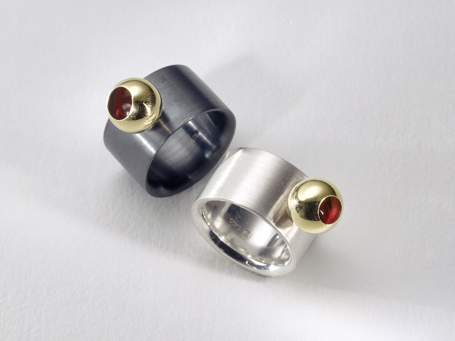 Material: Gold, Magma