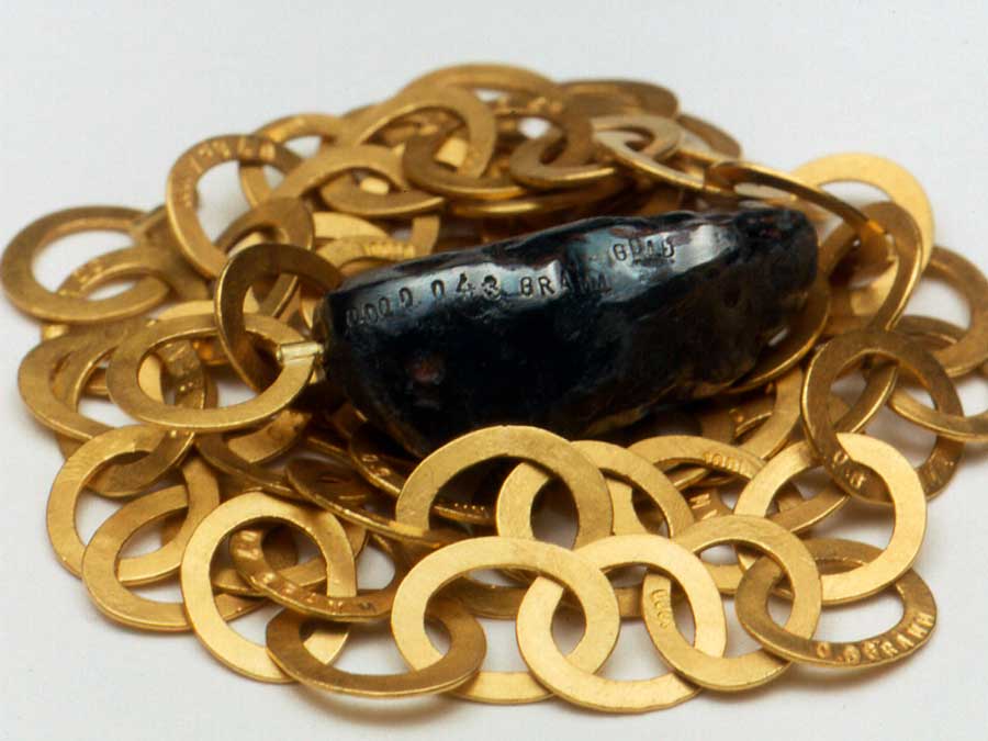 Material: Gold, Nigredo